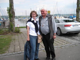 Technischer Reiseleiter Manfred Riebl mit Pilgerin Christine; Bild Manfred Riebl